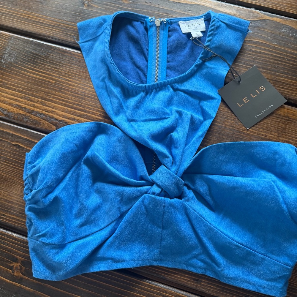 Le Lis collection Blue Faux suede Twist Crop Top size Small NEW WITH TAGS